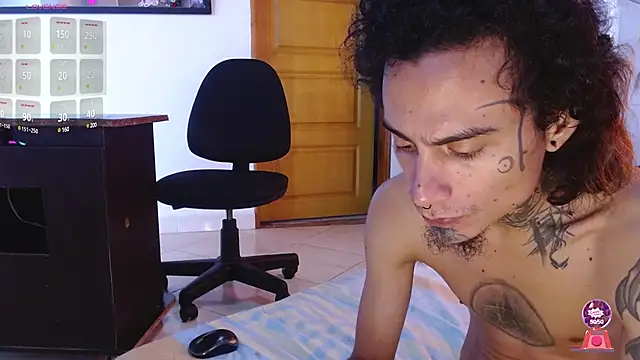 Snapshot of Tiffany_prettygirl chatting on 03.19.25 Tiffany prettygirl online show from 03.19.25