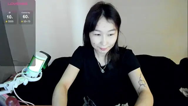 SaraXray online show from 11.19.25