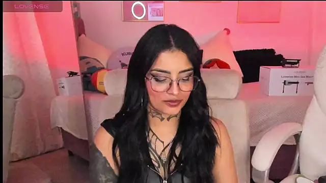 Hinataw33d01 online show from 10.15.25