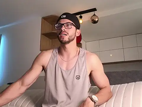 Phantom Bigger1 online show from 01.06.26