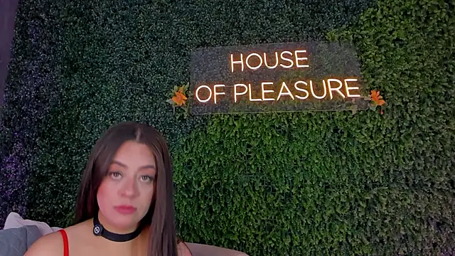 sarah-bonneth online show from 03.12.26