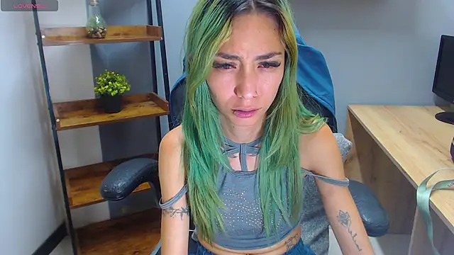 Snapshot of Erika_Stevens chatting on 11.08.25 Erika Stevens online show from 11.08.25