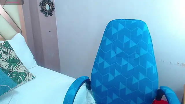 Snapshot of Erika_Stevens chatting on 11.11.25 Erika Stevens online show from 11.11.25