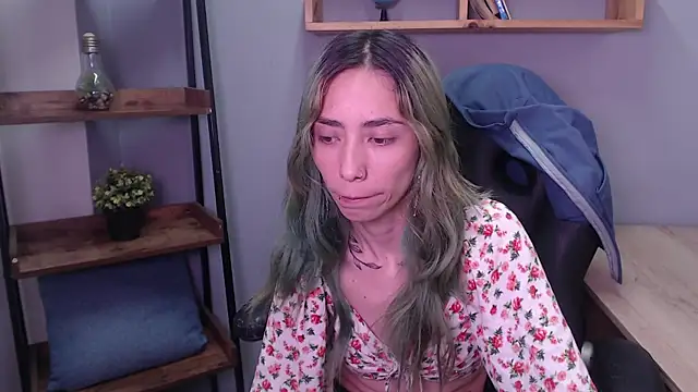 Erika Stevens online show from 11.20.25