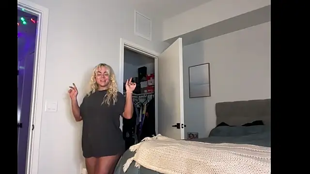 ElenaErickson online show from 02.09.26