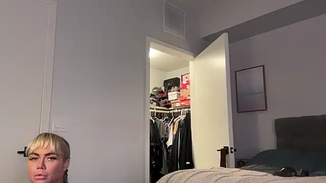 ElenaErickson online show from 04.13.26