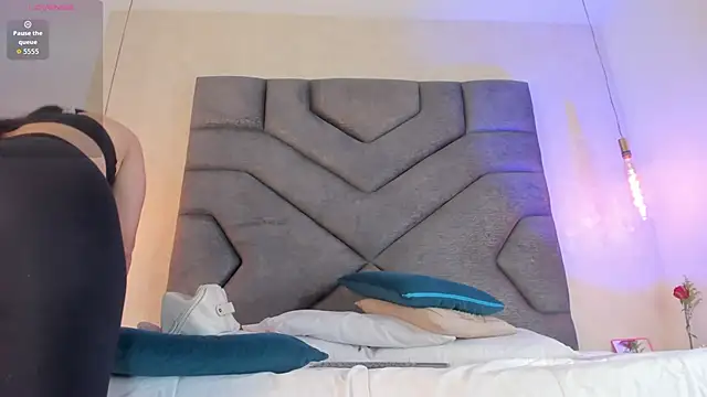 Liinda Saenz online show from 12.05.25