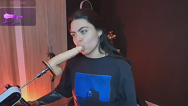 Snapshot of _WednesdayFriday_ chatting on 11.13.25 WednesdayFriday online show from 11.13.25