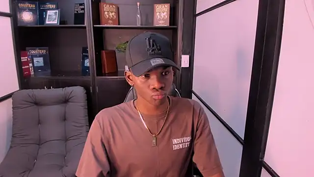 JacksonMuller  online show from 11.15.25