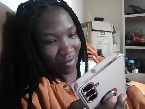 Snapshot of just_nala chatting on 05.05.26 just nala online show from 05.05.26
