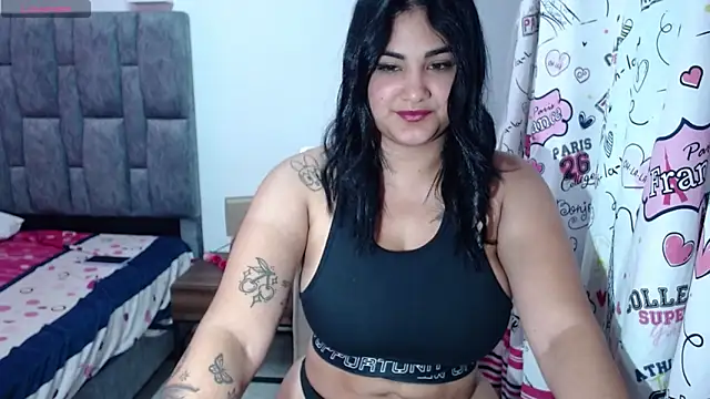 Snapshot of Alicelunaa chatting on 02.17.25 Alicelunaa online show from 02.17.25