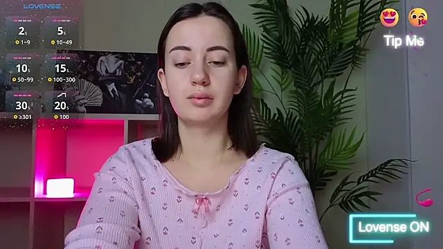 SweetieKendl online show from 02.19.26