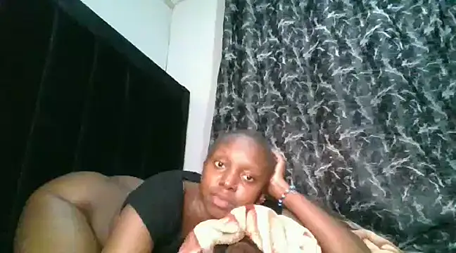 Snapshot of Sexy_barb2 chatting on 02.13.25 Sexy barb2 online show from 02.13.25