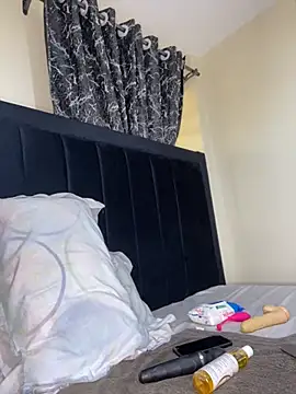 Snapshot of Sexy_barb2 chatting on 09.14.25 Sexy barb2 online show from 09.14.25