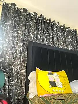 Snapshot of Sexy_barb2 chatting on 10.09.25 Sexy barb2 online show from 10.09.25