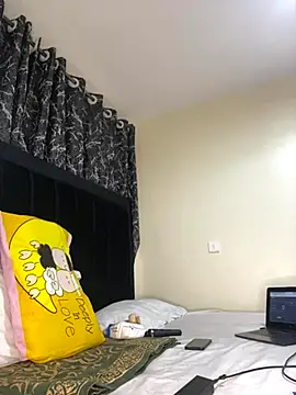 Snapshot of Sexy_barb2 chatting on 10.13.25 Sexy barb2 online show from 10.13.25