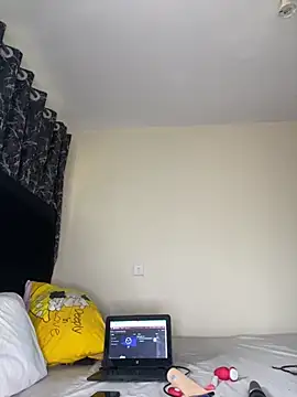 Snapshot of Sexy_barb2 chatting on 11.03.25 Sexy barb2 online show from 11.03.25