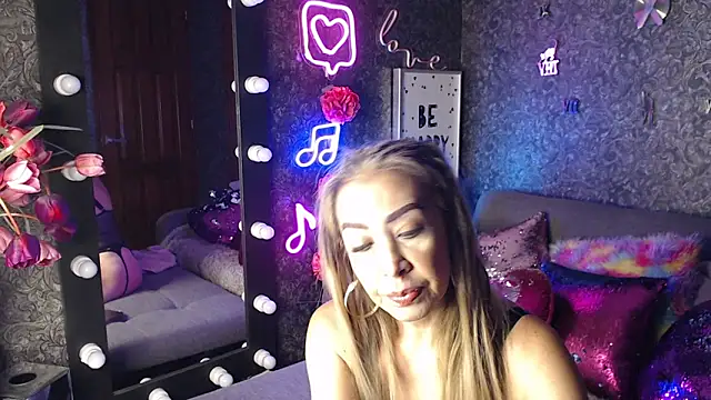 EvelinaGrey online show from 12.11.24