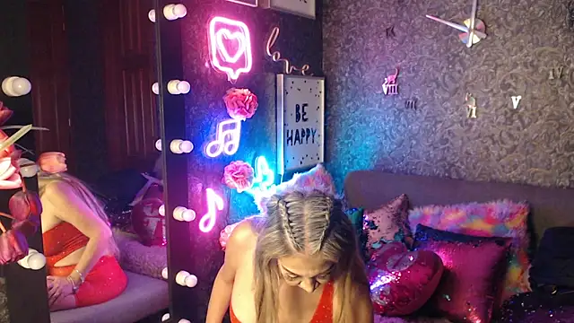 EvelinaGrey online show from 12.18.24