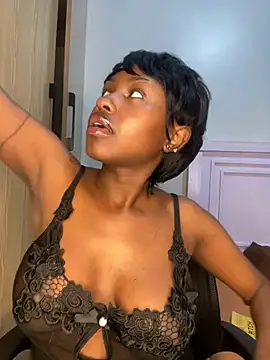 Snapshot of hot_daily chatting on 02.03.25 hot daily online show from 02.03.25