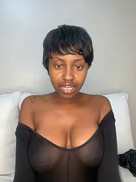 Snapshot of hot_daily chatting on 02.04.25 hot daily online show from 02.04.25