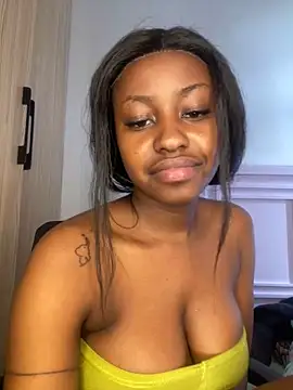 Snapshot of hot_daily chatting on 02.16.25 hot daily online show from 02.16.25