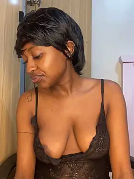 Snapshot of hot_daily chatting on 10.05.25 hot daily online show from 10.05.25