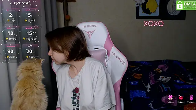 Snapshot of LeahGottty chatting on 12.03.24 LeahGottty online show from 12.03.24