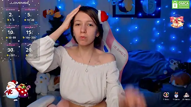 Snapshot of LeahGottty chatting on 12.20.24 LeahGottty online show from 12.20.24