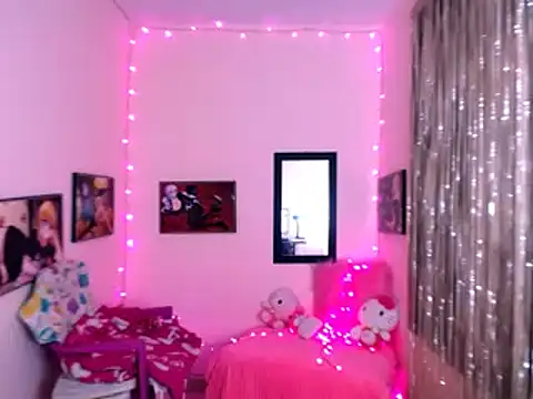 Snapshot of Cristal_w chatting on 01.20.25 Cristal w online show from 01.20.25