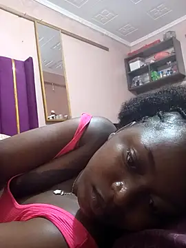 Snapshot of slender-qwene chatting on 10.18.25 slender-qwene online show from 10.18.25