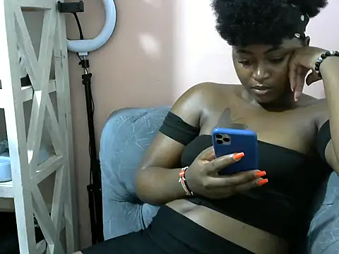 Snapshot of slender-qwene chatting on 04.23.26 slender-qwene online show from 04.23.26