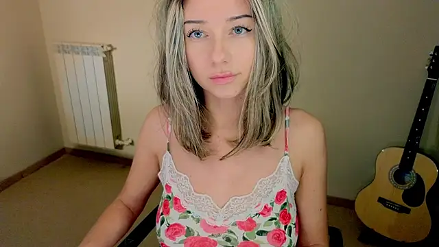 Lenamuti25 online show from 01.09.25