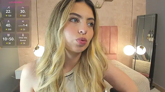 Snapshot of magic_fernanda chatting on 10.13.25 magic fernanda online show from 10.13.25