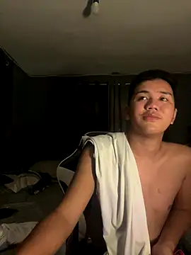 xgregor07 online show from 10.08.25