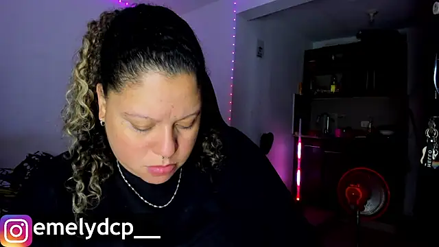 Snapshot of mariana_maze chatting on 10.05.25 mariana maze online show from 10.05.25