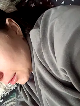 Snapshot of ellie_ssexy chatting on 10.03.25 ellie ssexy online show from 10.03.25