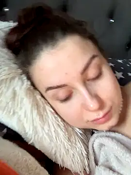 Snapshot of ellie_ssexy chatting on 10.04.25 ellie ssexy online show from 10.04.25