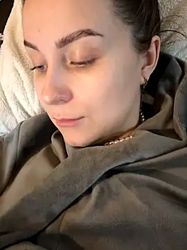 Snapshot of ellie_ssexy chatting on 10.05.25 ellie ssexy online show from 10.05.25