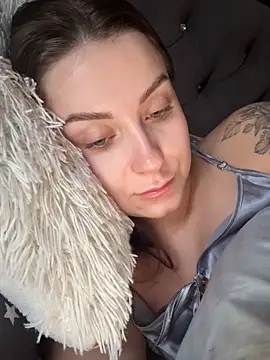 Snapshot of ellie_ssexy chatting on 10.15.25 ellie ssexy online show from 10.15.25