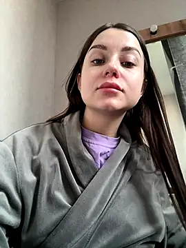 Snapshot of ellie_ssexy chatting on 11.08.25 ellie ssexy online show from 11.08.25