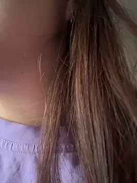 Snapshot of ellie_ssexy chatting on 11.12.25 ellie ssexy online show from 11.12.25