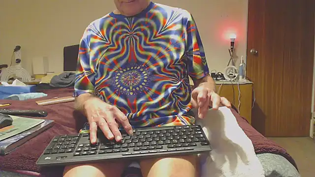 Snapshot of WaverlyKernow chatting on 01.17.25 WaverlyKernow online show from 01.17.25