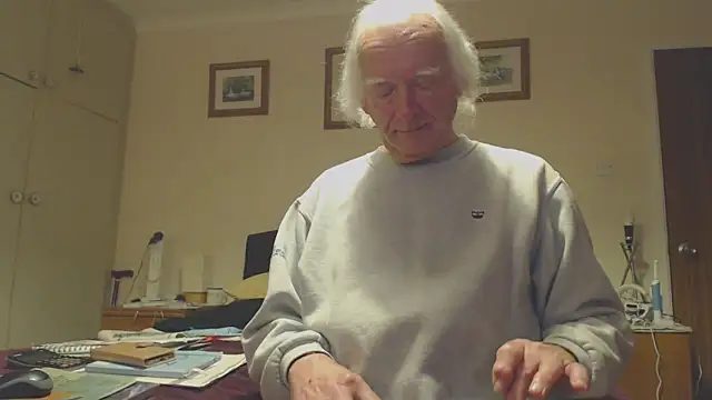 Snapshot of WaverlyKernow chatting on 02.02.25 WaverlyKernow online show from 02.02.25