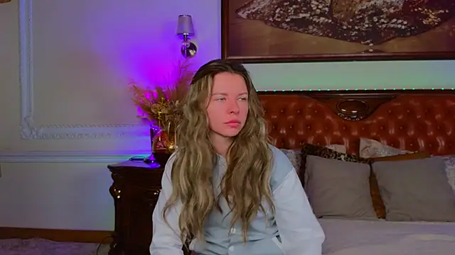 Real Tini online show from 11.17.25