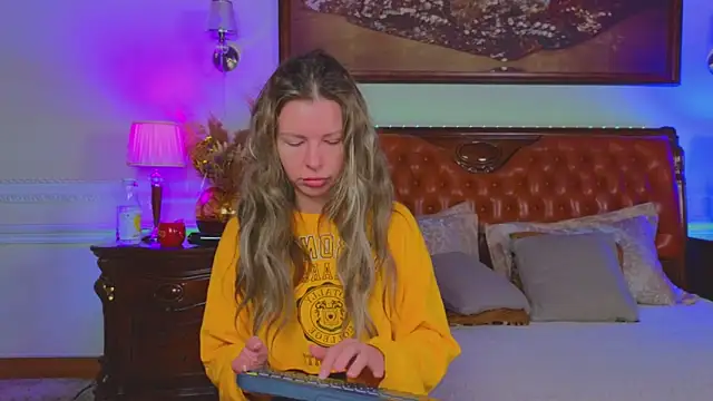 Real Tini online show from 11.25.25