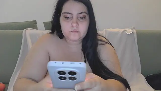 Snapshot of SweetCandyPussy_ chatting on 10.24.25 SweetCandyPussy  online show from 10.24.25
