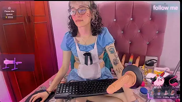 Snapshot of neeko_princes chatting on 10.09.25 neeko princes online show from 10.09.25