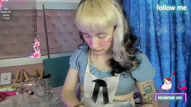 Snapshot of neeko_princes chatting on 05.22.26 neeko princes online show from 05.22.26