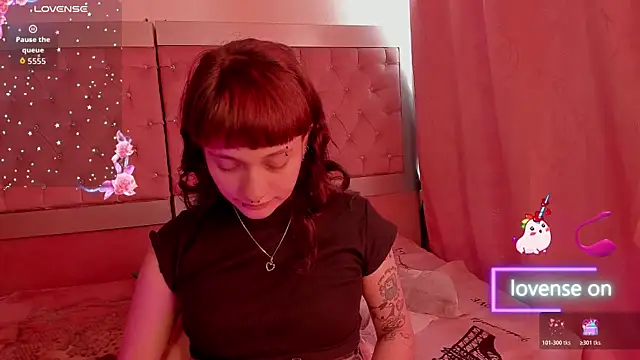 Snapshot of neeko_princes chatting on 07.27.26 neeko princes online show from 07.27.26